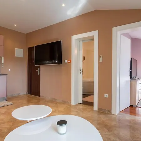 Deluxe Bambi With Panoramic View Apartment