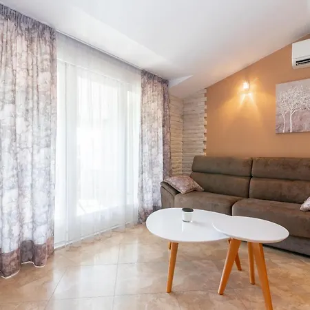 Deluxe Bambi With Panoramic View Apartment Zadar