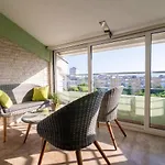 Deluxe Bambi With Panoramic View *