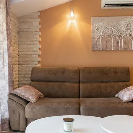 Deluxe Bambi With Panoramic View Apartament