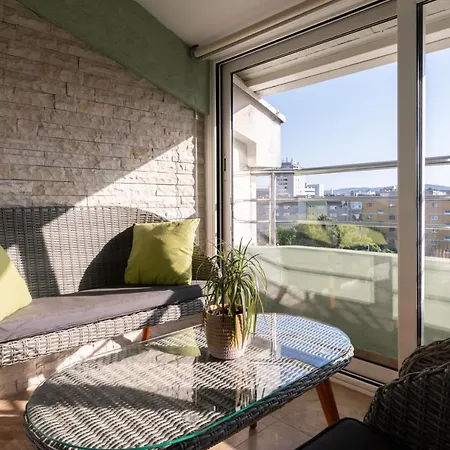 Апартаменти Deluxe Bambi With Panoramic View *