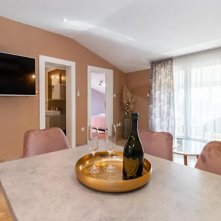 Apartament Deluxe Bambi With Panoramic View Zadar