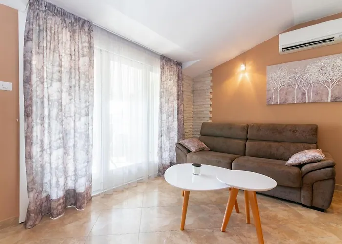 Deluxe Bambi With Panoramic View Apartment Zadar