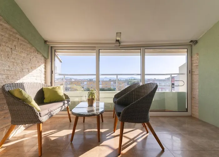 Deluxe Bambi With Panoramic View