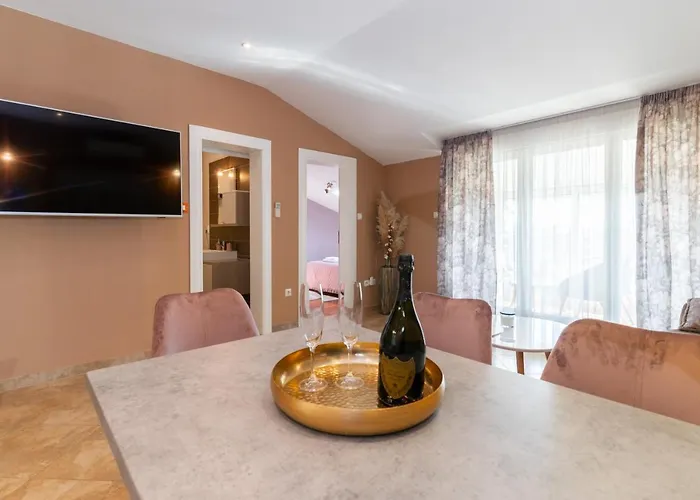 Apartment Deluxe Bambi With Panoramic View Zadar